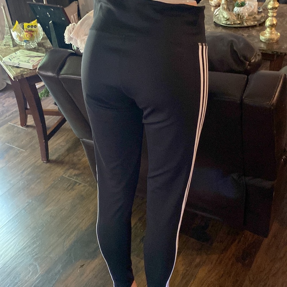 Adidas - Picture 2 of 3
